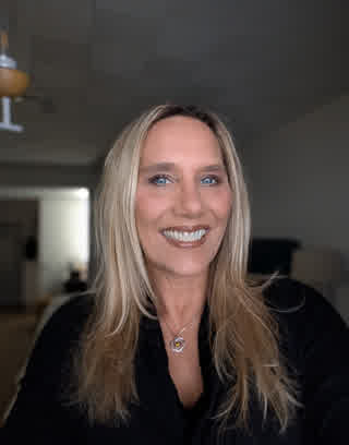 Lisa Fogarty, Beauty Advisor with Beauty Society